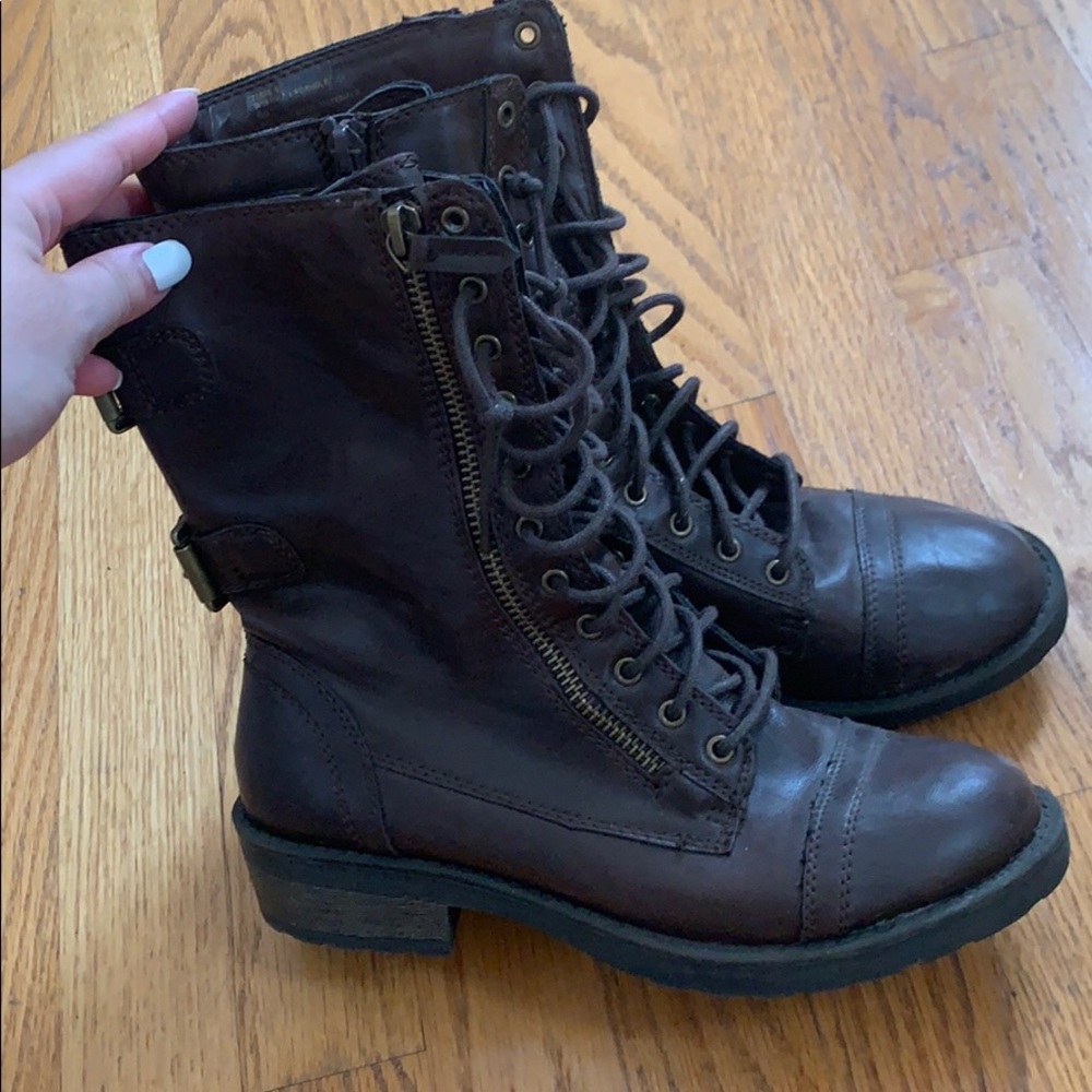 Combat boots